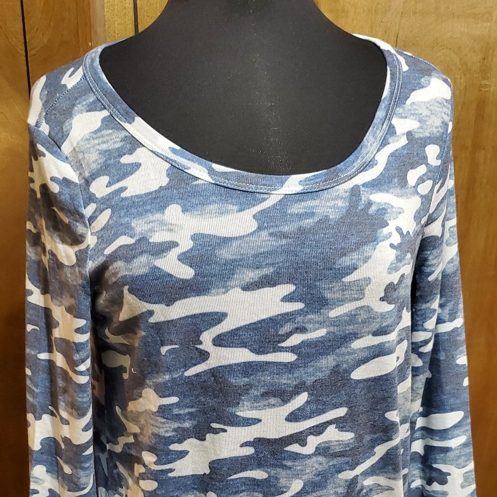 Women's Long Sleeve Tee